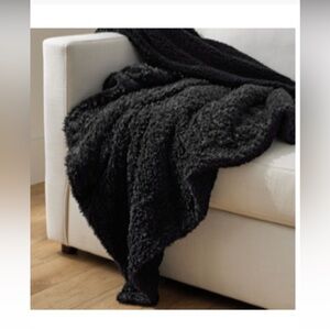 Pottery Barn Reversible Sherpa Throw/NWT
